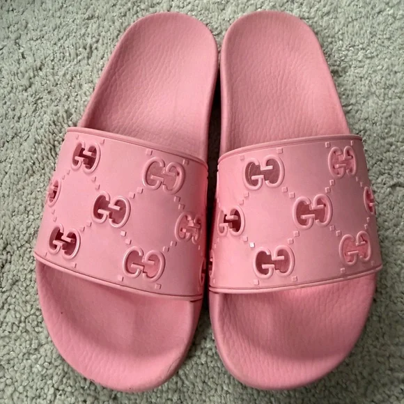 Gucci Embossed Pink Slides - Picture 1 of 10